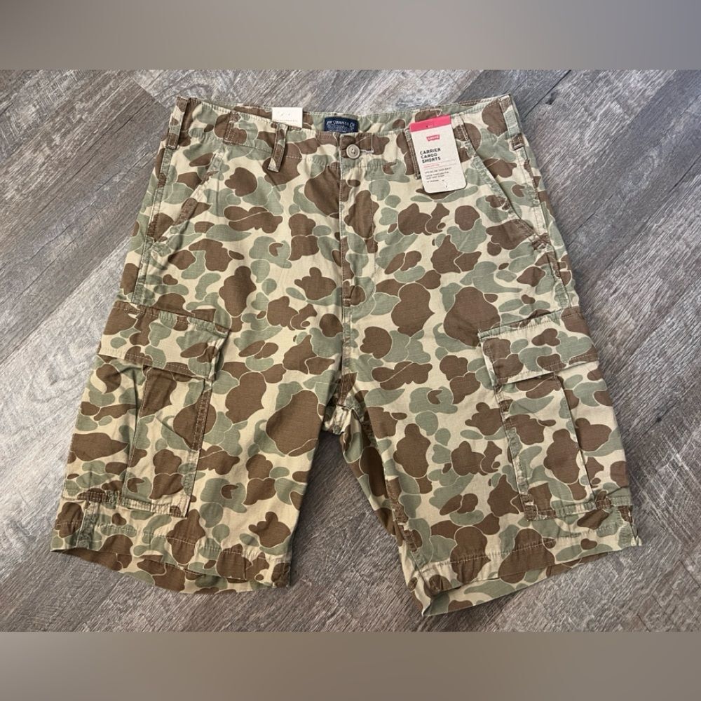 Levi's Carrier Cargo Shorts-Size 32